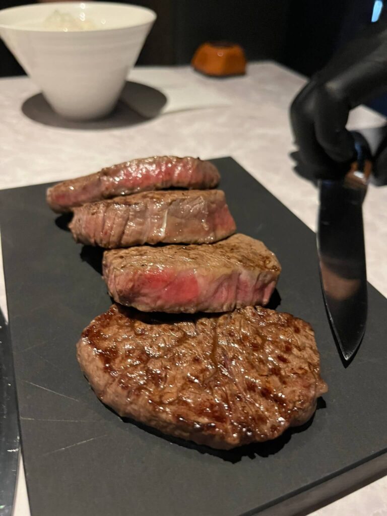 栃木県産敷島黒梅牛厚切りヒレの焼き後
