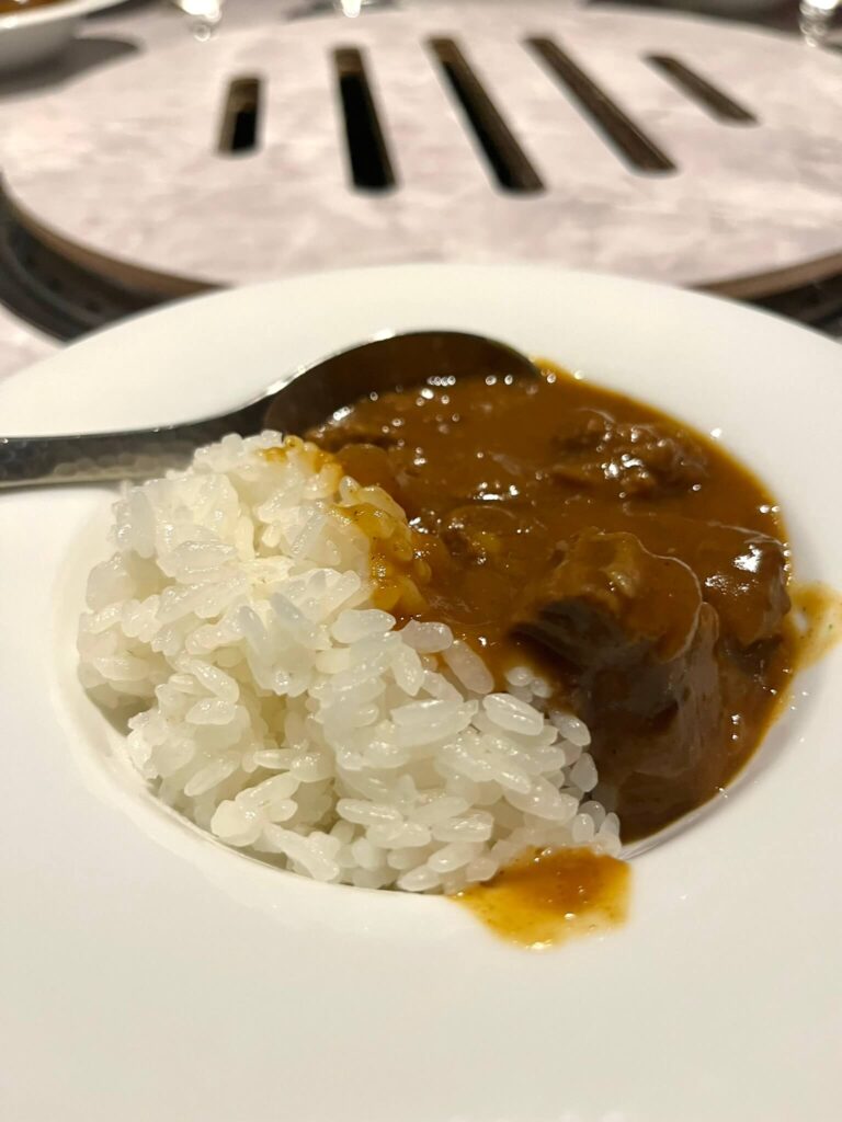 〆のカレーライス