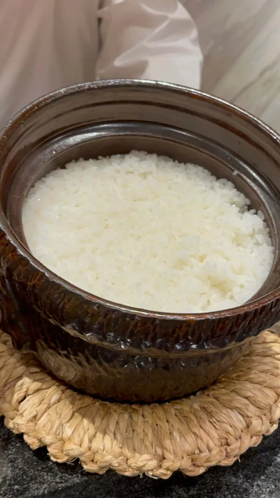 白米の土鍋ご飯
