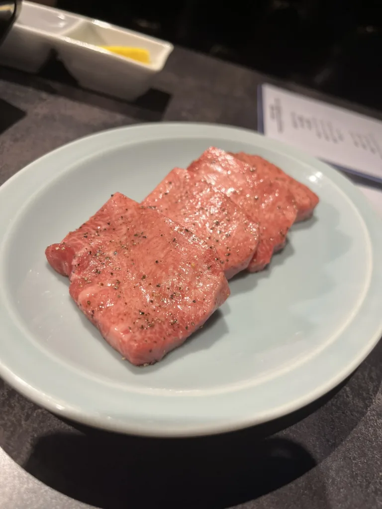 厚切りの牛タン