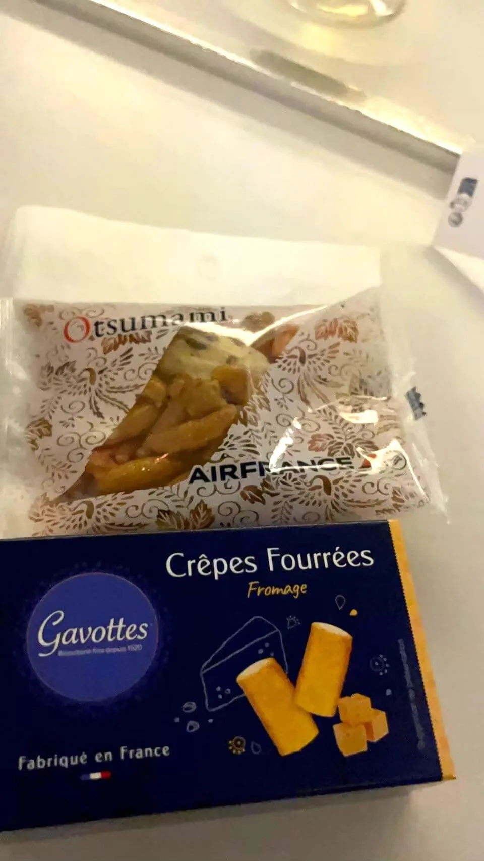 エールフランスのビジネスクラスのお菓子2/2