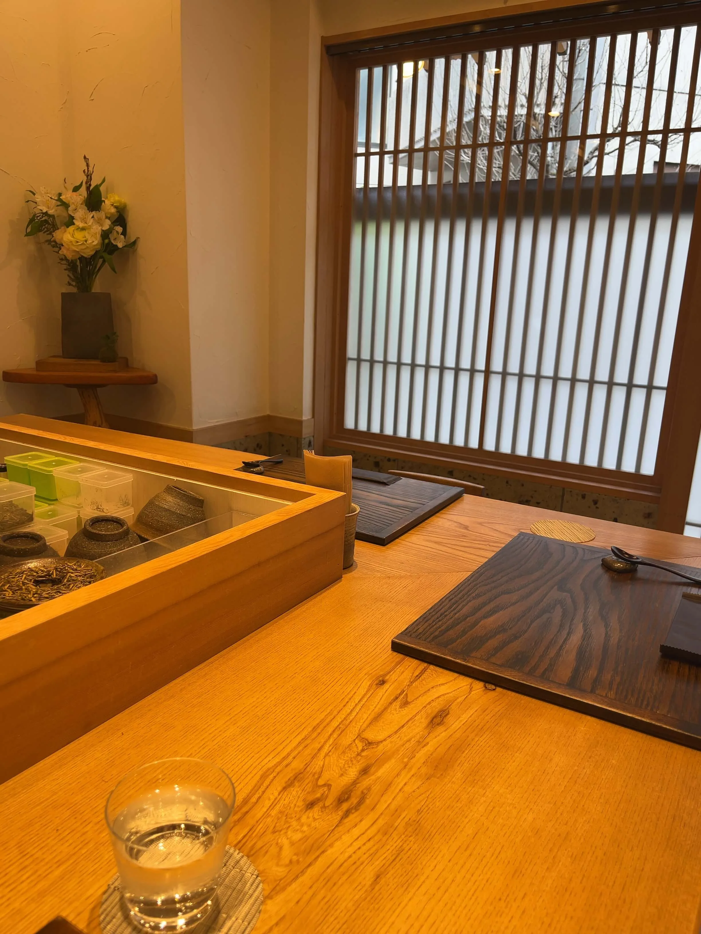 お店の内観1/2