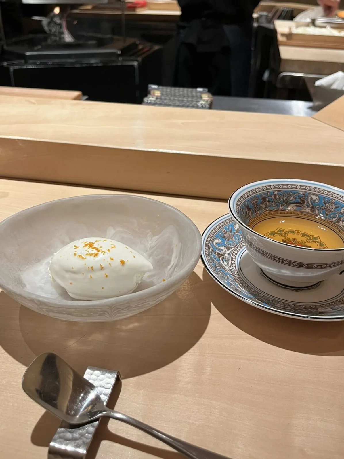 自家製ミルクアイスと紅茶