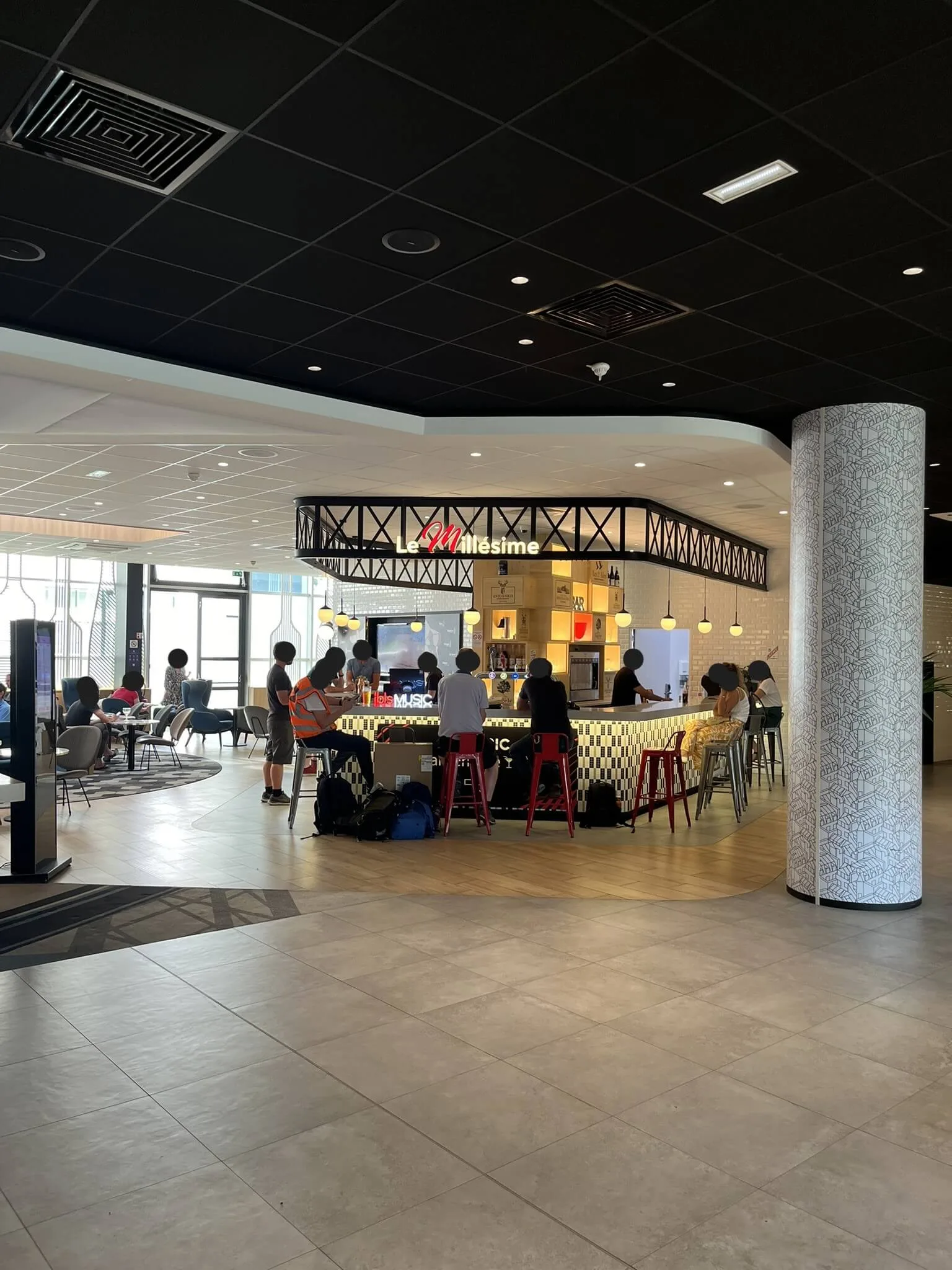 ibis Paris CDG Airportの内観2/4