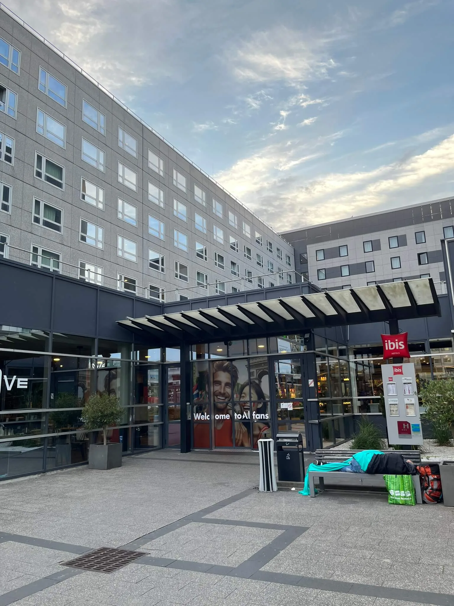 ibis Paris CDG Airportの外観1/2
