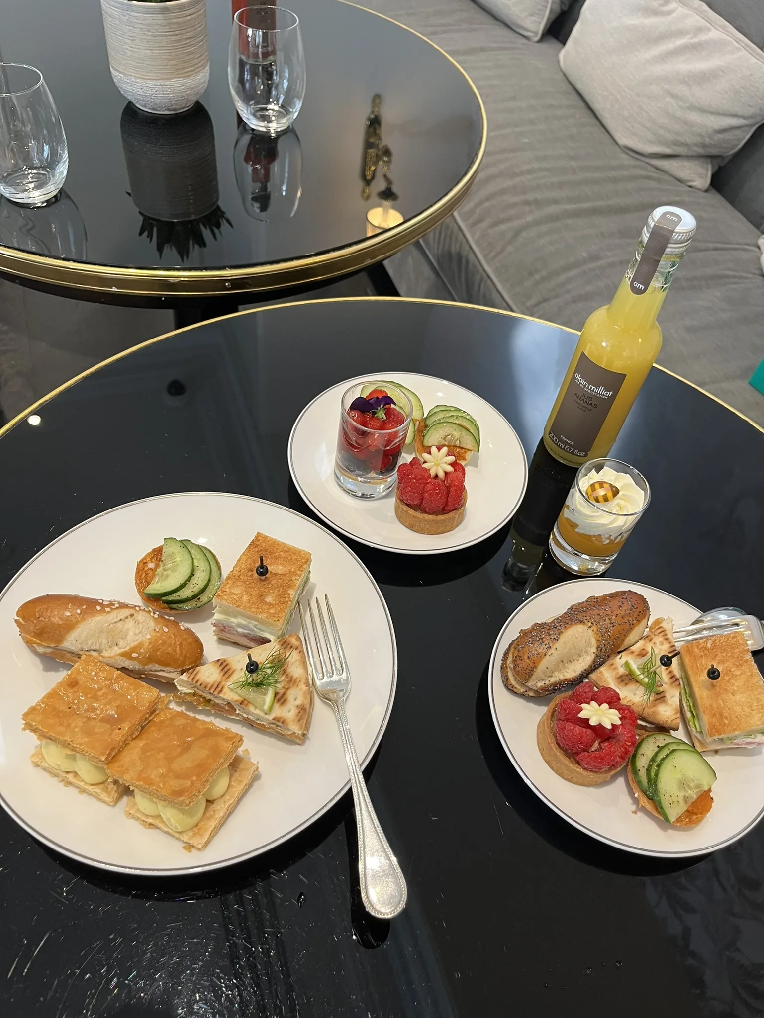 クラブラウンジの食事・飲み物6