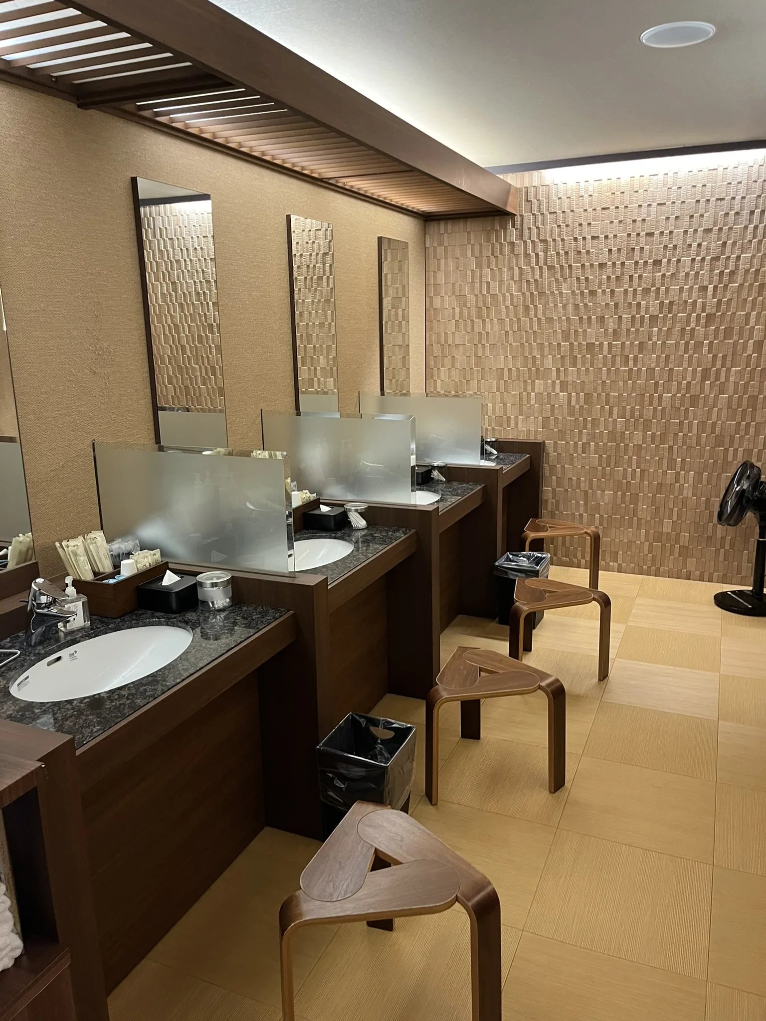 ATAMIせかいえの大浴場8