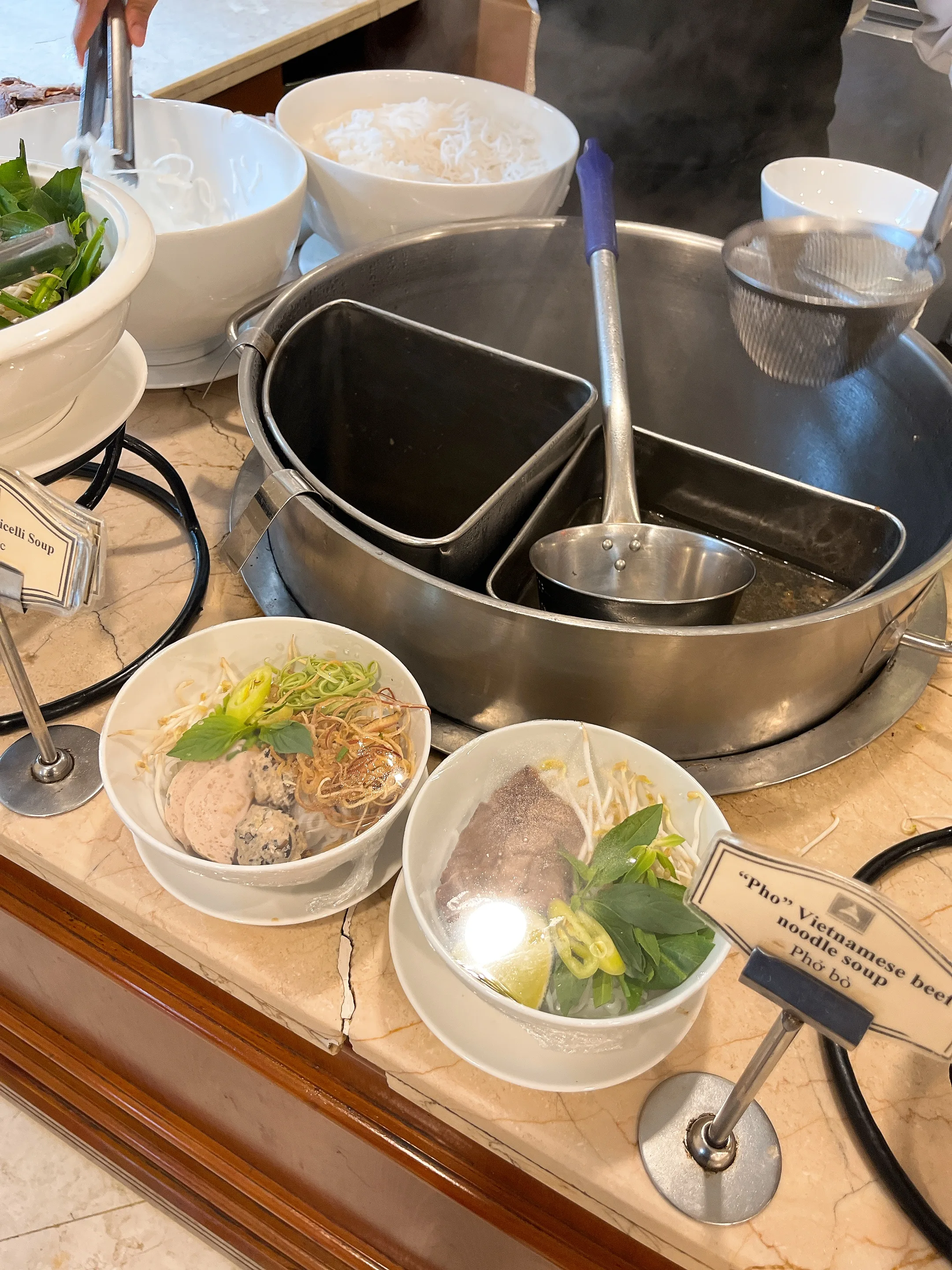 グランドサイゴンホテル朝食ビュッフェ