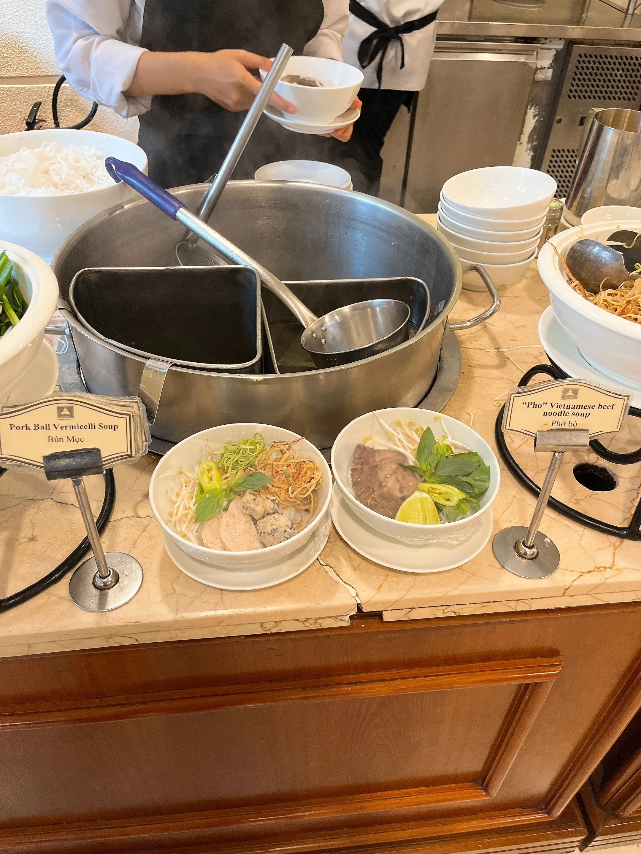 グランドサイゴンホテル朝食ビュッフェ