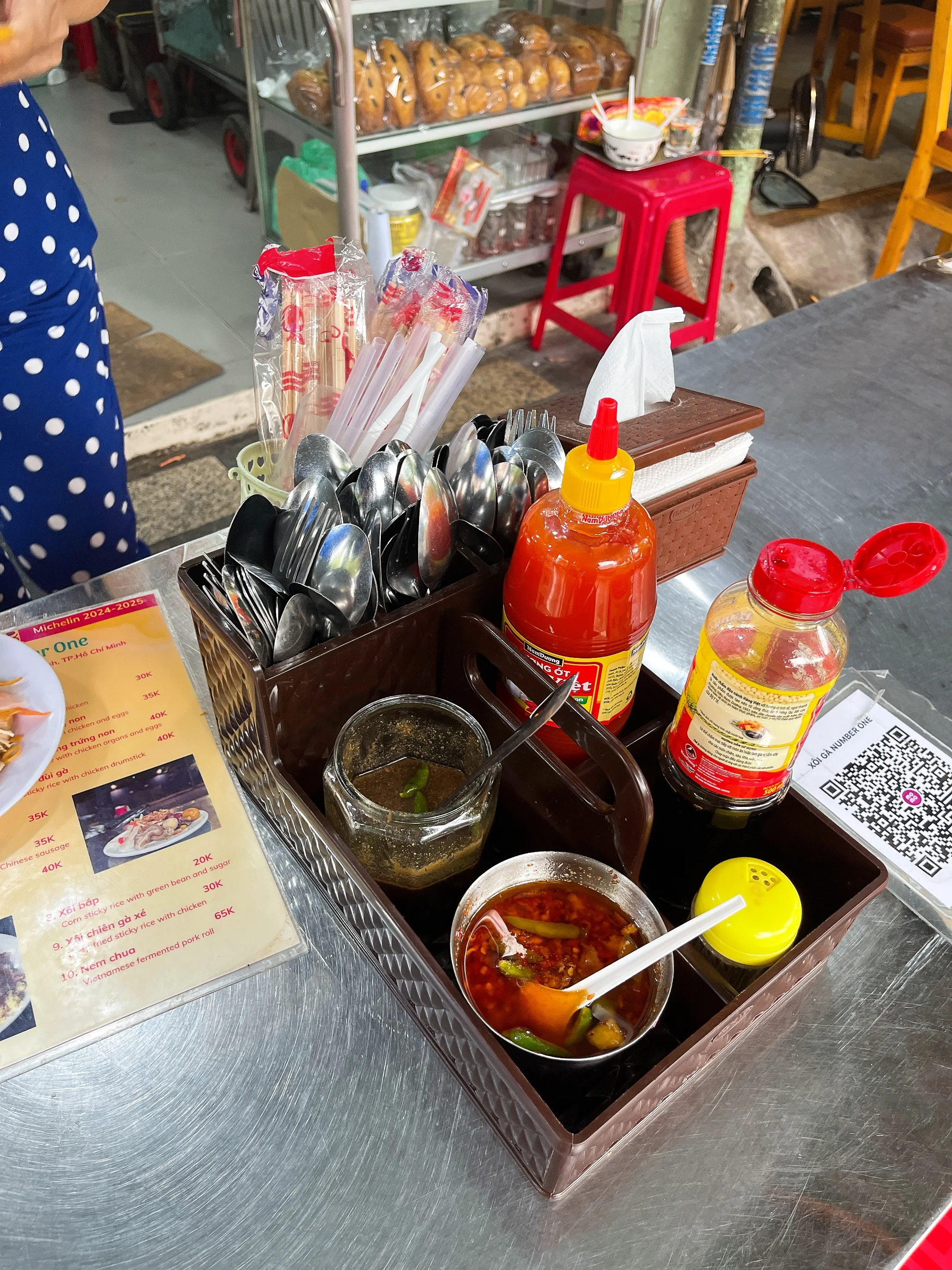 Xôi Gà（sticky chicken rice with egg）