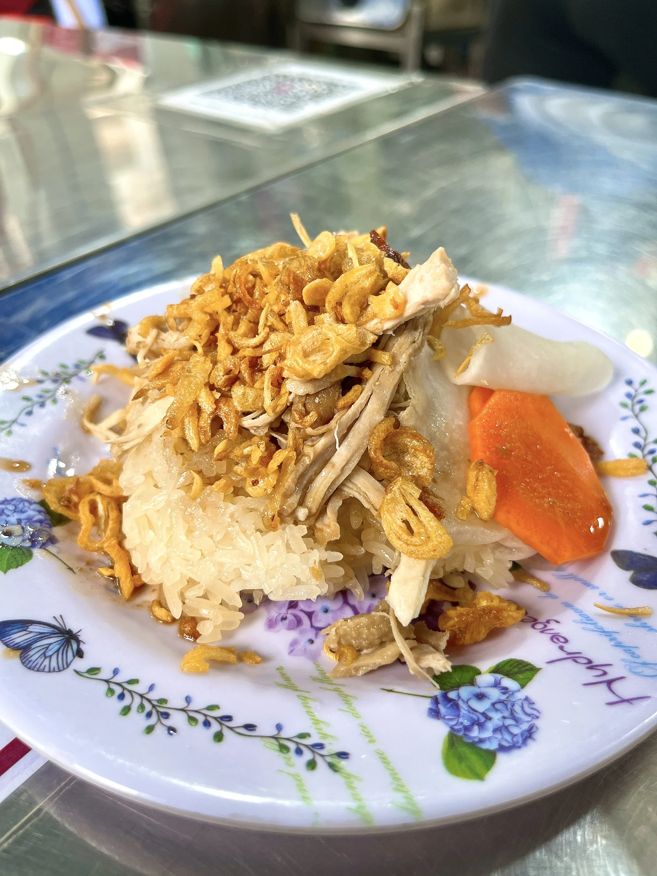 Xôi Gà（sticky chicken rice with egg）