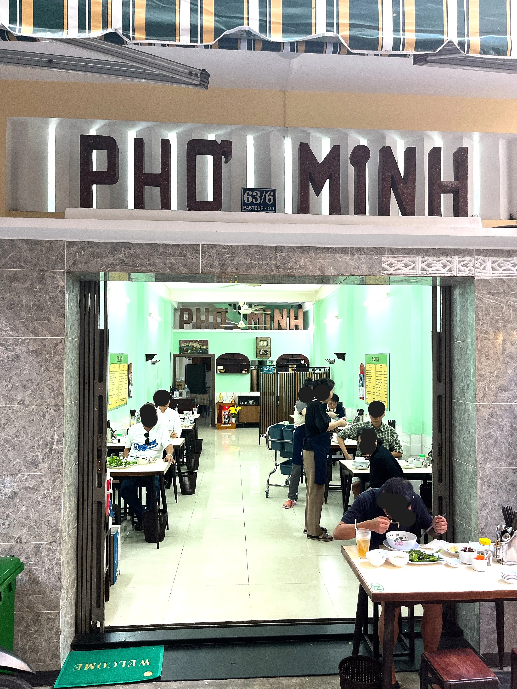 Phở Minhの内観・外観