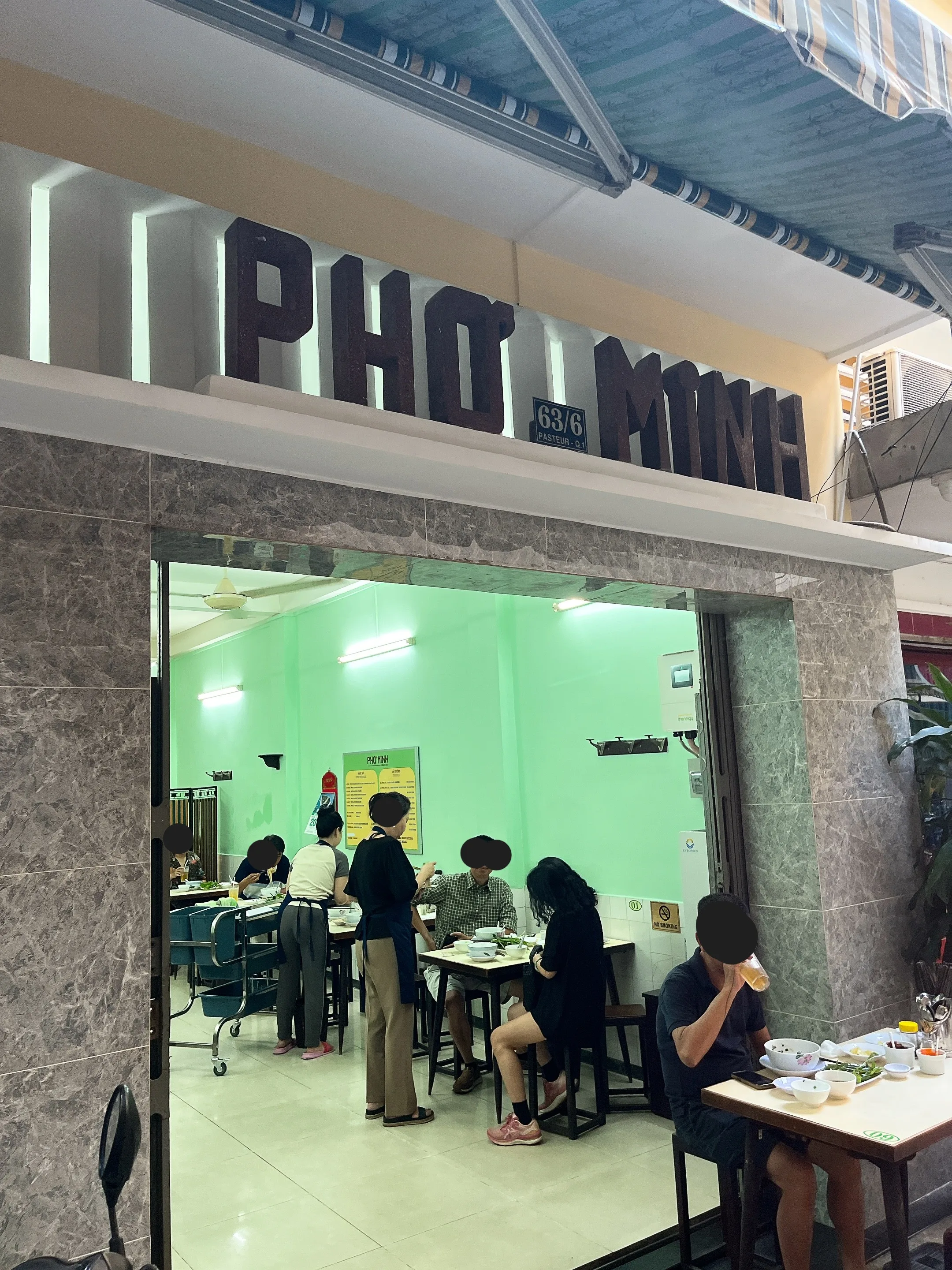Phở Minhの内観・外観