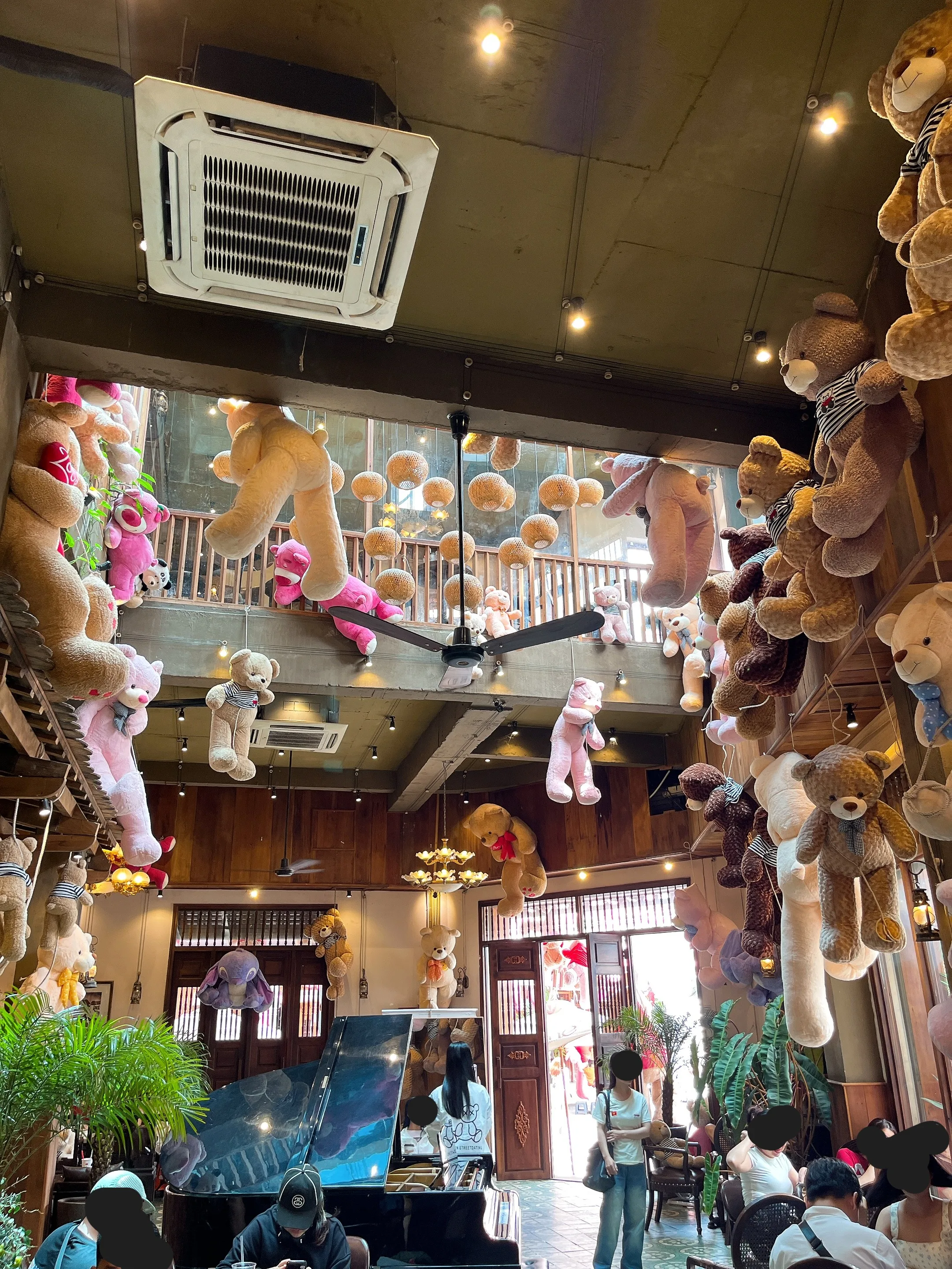 me coffee & teaの内観