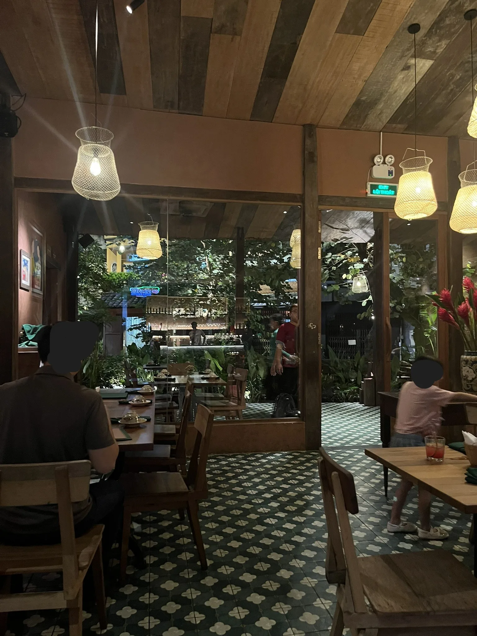 シークレットガーデン内観