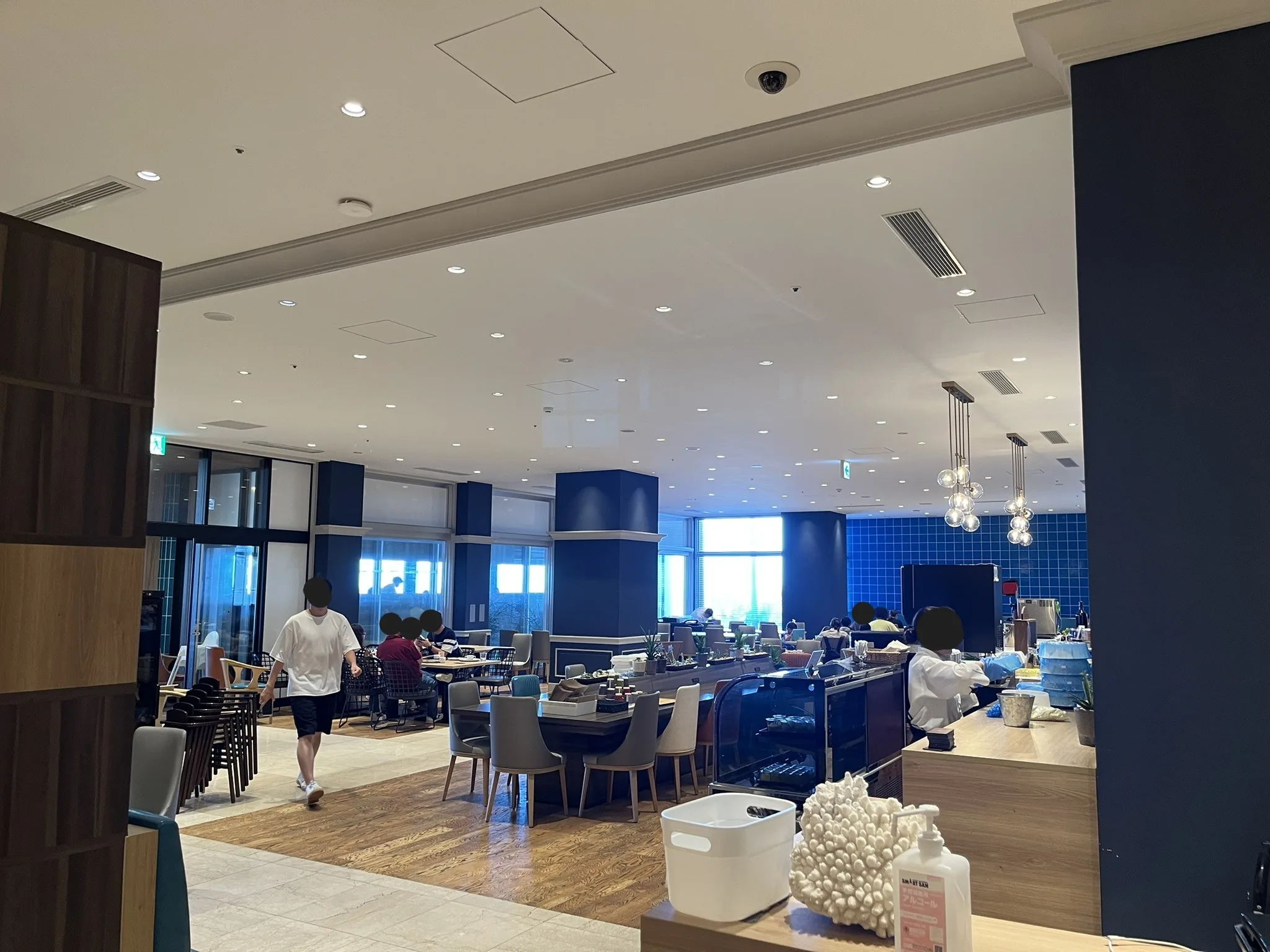 ブッフェ&グリル クワッチー内観