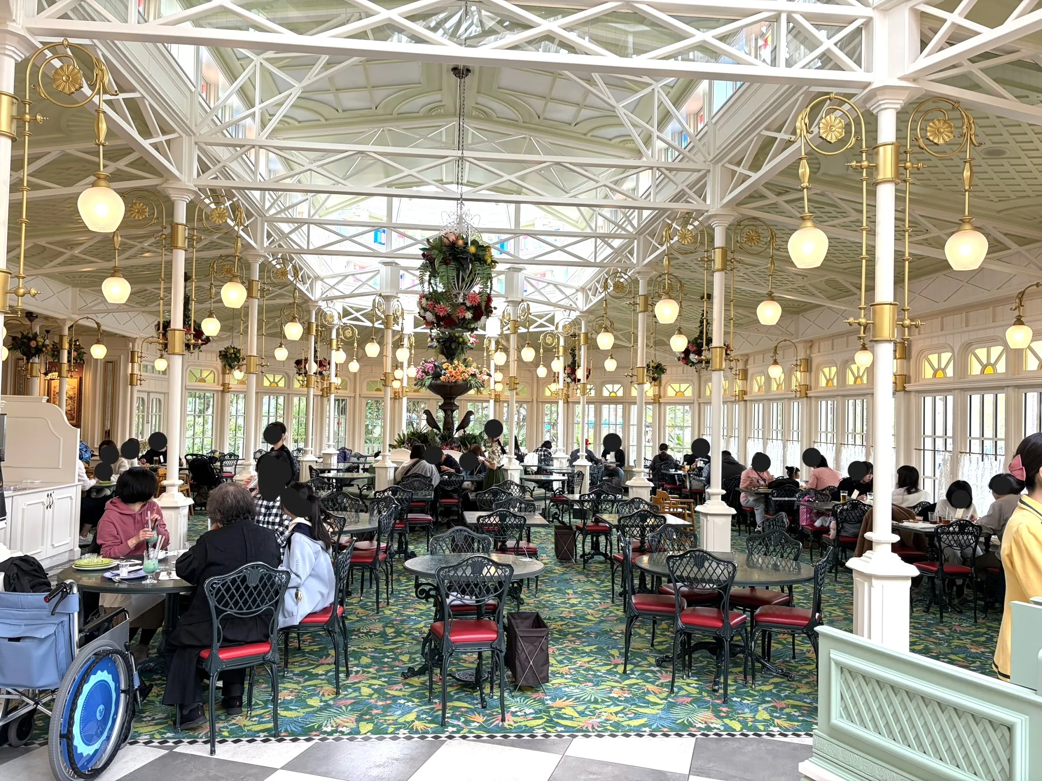 クリスタルパレス内観