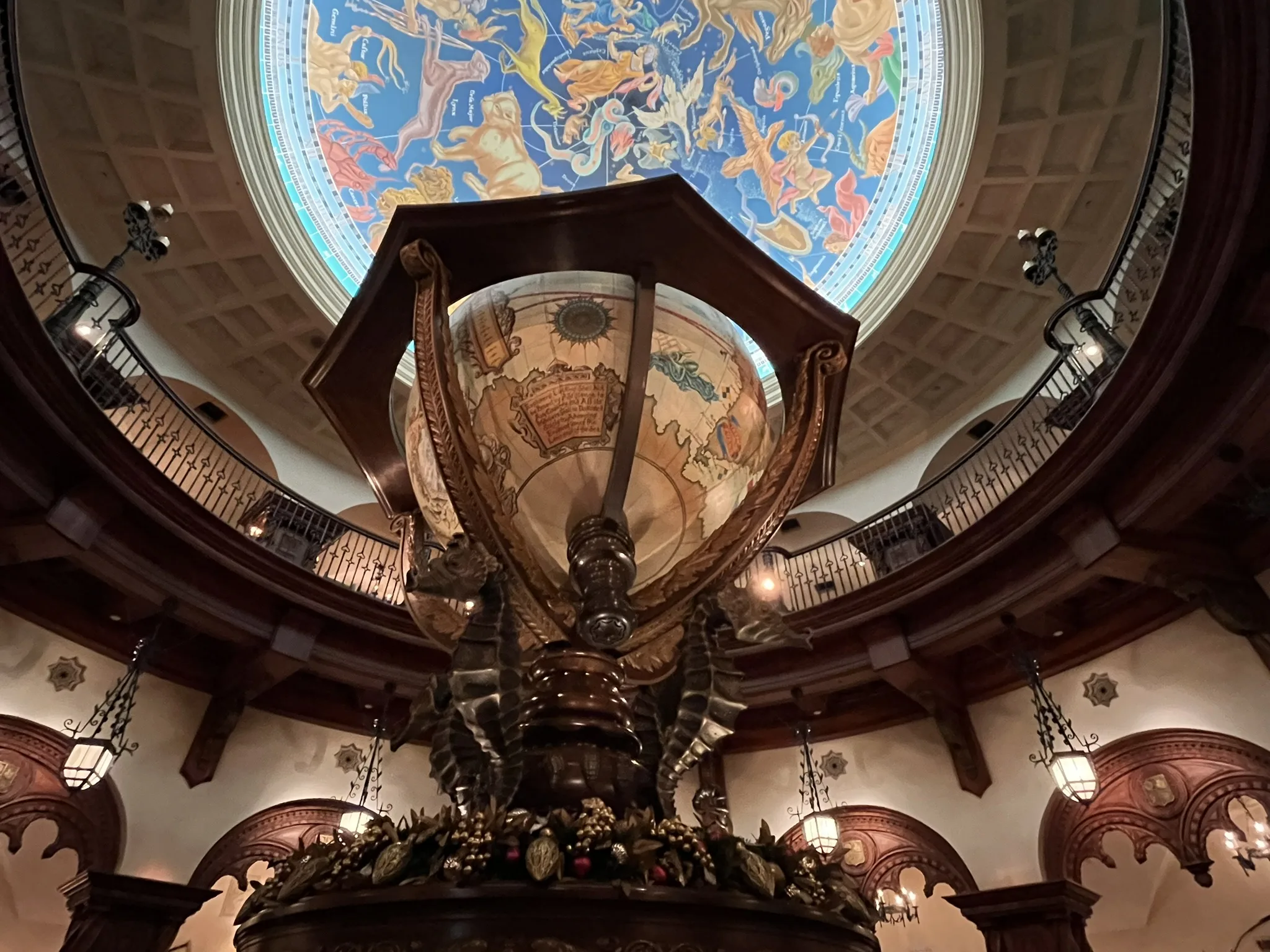 マゼランズ内観